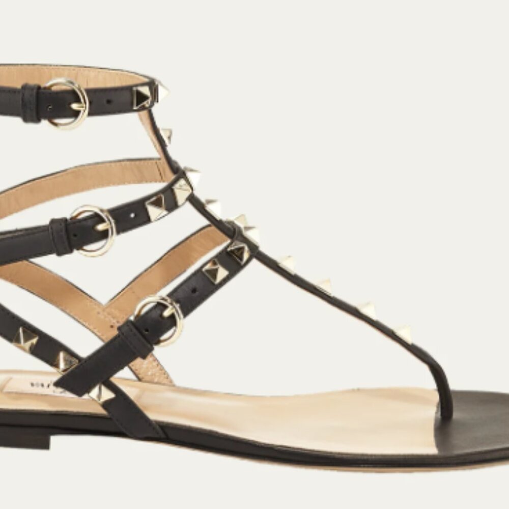 Valentino Garavani Rockstud Flat Thong Sandals